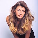 Frisurensommer 2015:<br>Haarverlängerung mit Echthaartressen aus indischem Echthaar