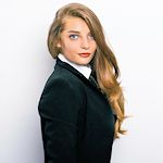 Frisurensommer 2015:<br>Haarverlängerung mit Echthaartressen aus indischem Echthaar