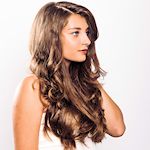 Frisurensommer 2015:<br>Haarverlängerung mit Echthaartressen aus indischem Echthaar